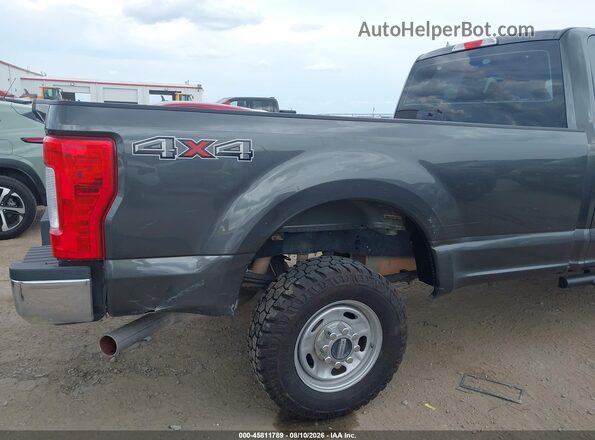 1FT7X2B61JEC81785 2018 FORD F-250 Gray 