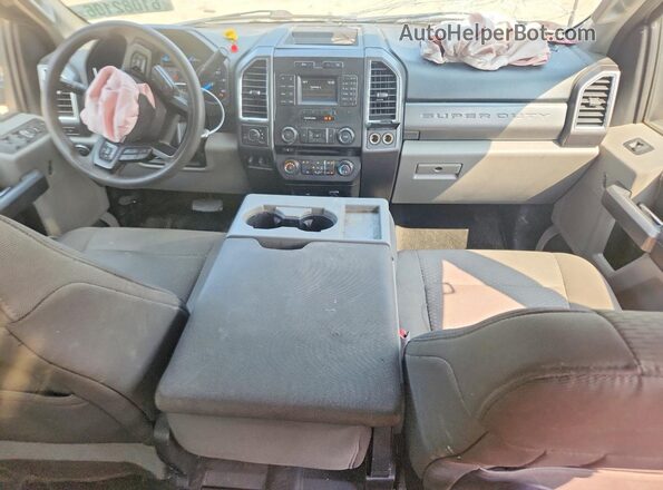 1FT7X2B62HEB66932 2017 FORD F250 Silver Вид панелі приладів