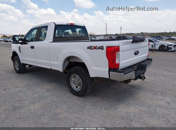 1FT7X2B62HED28462 2017 FORD F-250 White Trasero izquierdo