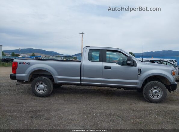 1FT7X2B63NEF13812 2022 FORD F-250 Серебряный Панорамный вид салона 360°