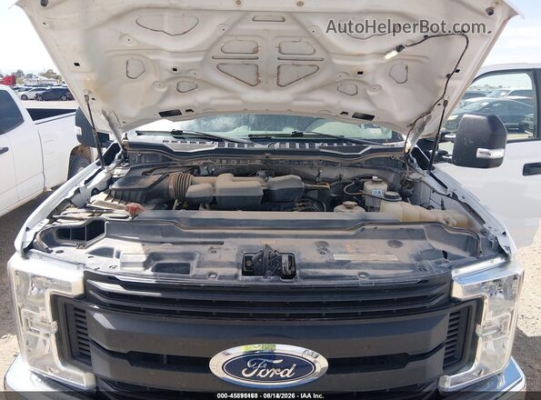 1FT7X2B64JEC69954 2018 FORD F-250 White Rear view