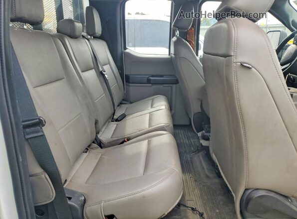 1FT7X2B64MED95638 2021 FORD F250 White Հետևի նստատեղերի տեսք