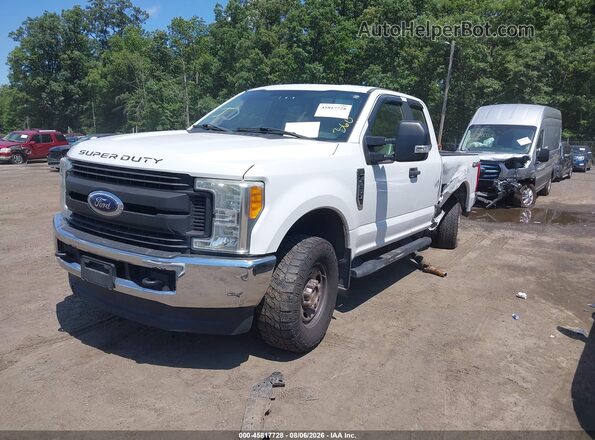 1FT7X2B65HEB16171 2017 FORD F-250 White წინა მარცხენა ხედი სამი მეოთხედიდან