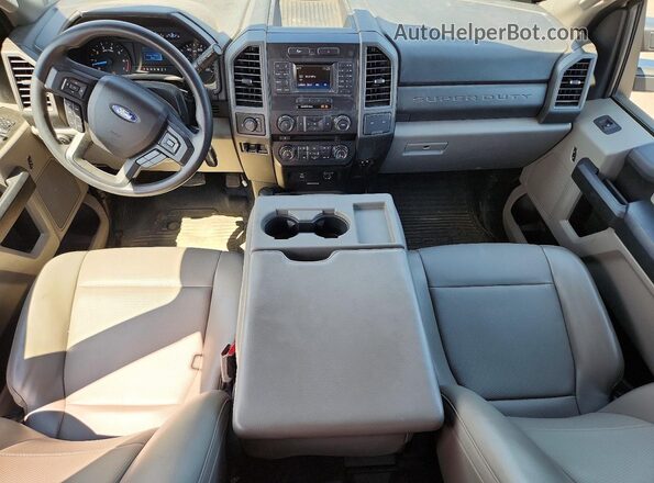 1FT7X2B65HEB23444 2017 FORD F250 Белый Вид панели приборов