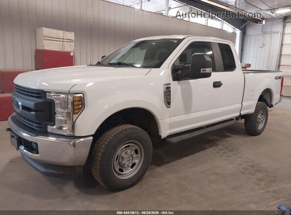 1FT7X2B65JEB74819 2018 FORD F-250 White Передня ліва чверть