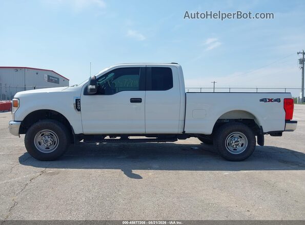 1FT7X2B66NEF05915 2022 FORD F-250 Yellow Widok wnętrza 360 stopni