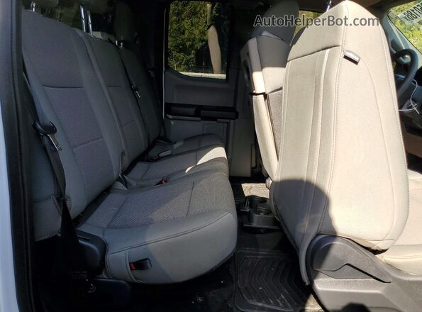 1FT7X2B66NEF49994 2022 FORD F250 White Vista de los asientos traseros
