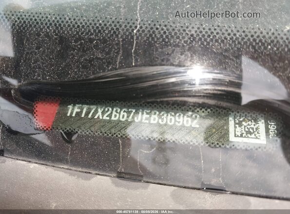1FT7X2B67JEB36962 2018 FORD F-250 Красный Вид подкапотного пространства