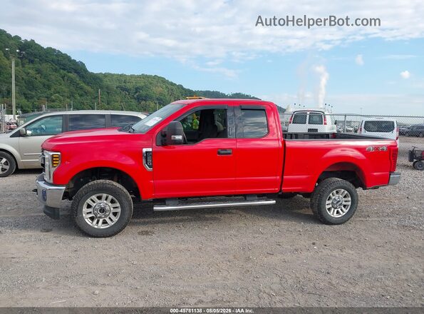 1FT7X2B67JEB36962 2018 FORD F-250 Красный 