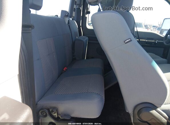 1FT7X2B68GED02981 2016 FORD F-250 White Widok naklejki z numerem VIN