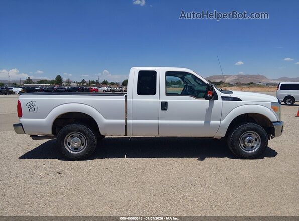 1FT7X2B6XGEC88145 2016 FORD F-250 White Vista interior trasera