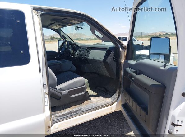 1FT7X2B6XGEC88145 2016 FORD F-250 White Vista interior delantera