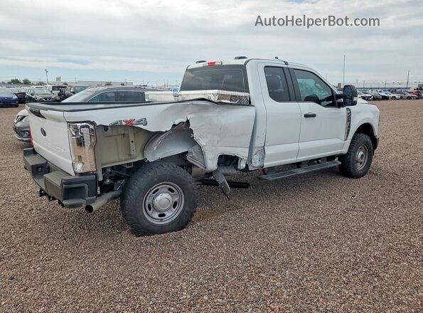 1FT7X2BA1TED05106 2026 FORD F250 Белый Задняя правая четверть