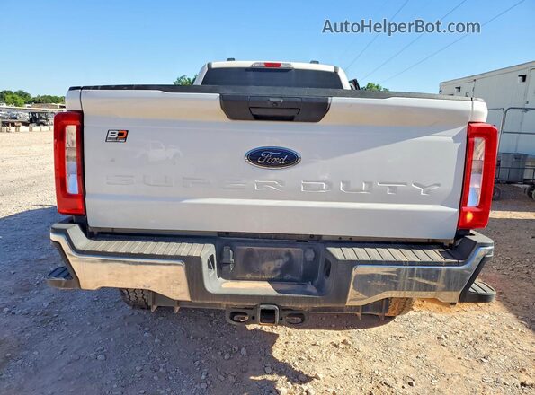 1FT7X2BNXREC97907 2024 FORD F250 White Հետևի տեսք