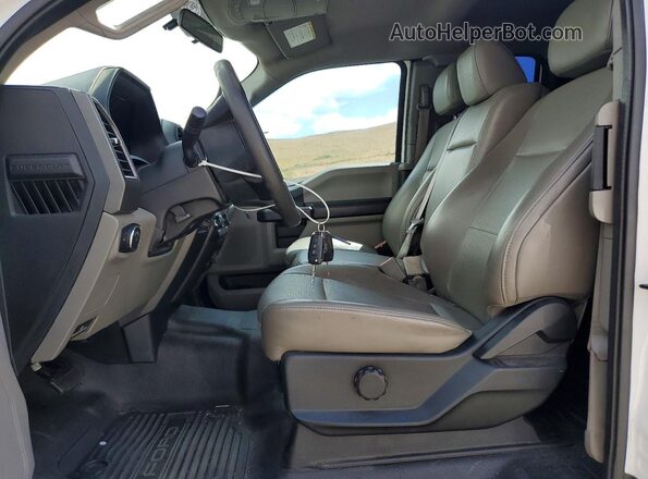1FT7X2BT6KEG76357 2019 FORD F250 White Front interior view
