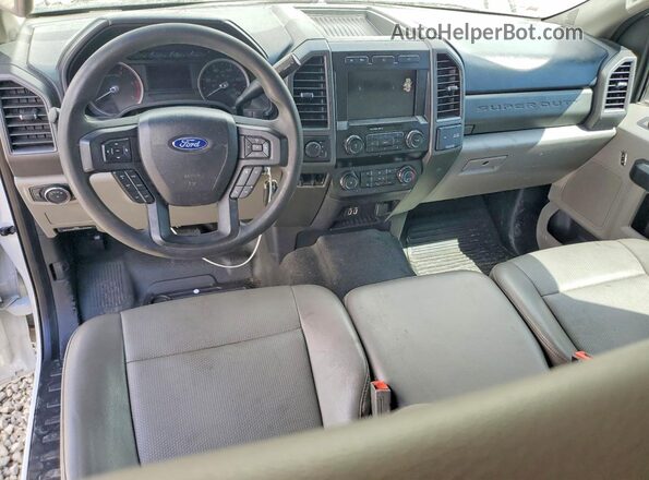 1FT7X2BT6KEG76357 2019 FORD F250 White Dashboard view