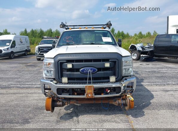 1FT7X3B6XGEC72307 2016 FORD F350 Белый Вид панели приборов