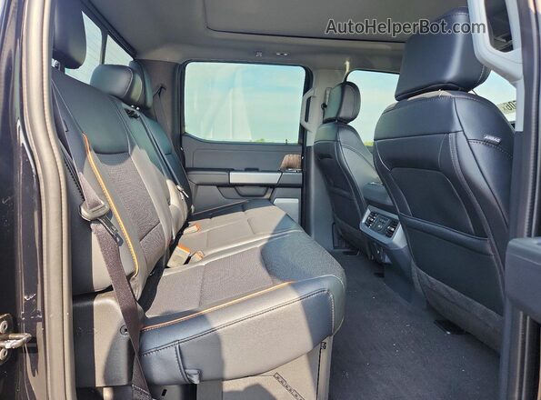 1FT8W2BM2TED65896 2026 FORD F250 Black Vista de los asientos traseros