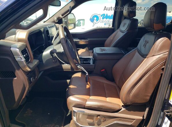 1FT8W2BT3RED27710 2024 FORD F250 Blue Vista interior delantera