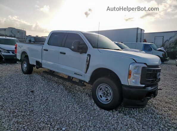 1FT8W2BT4SEC25404 2025 FORD F250 White Delantero derecho