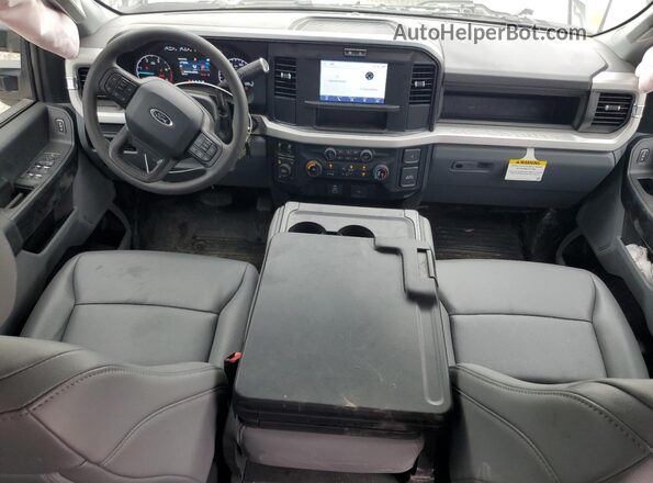 1FT8W2BT4SEC25404 2025 FORD F250 White Vista del salpicadero