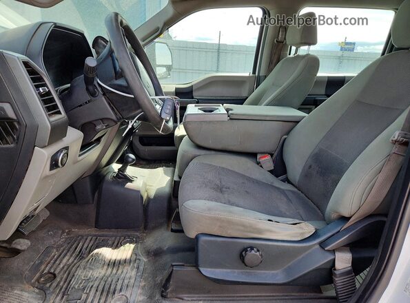 1FT8W3B6XHEF24940 2017 FORD F350 Белый Вид салона спереди