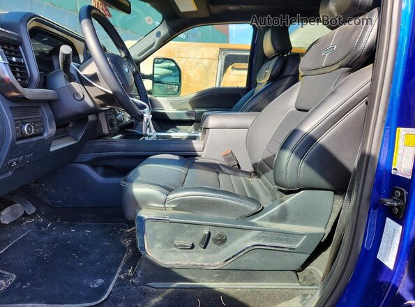 1FT8W3BM4TEE04641 2026 FORD F350 Blue Vista interior delantera