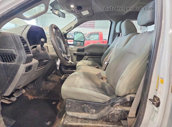 1FT8W3BT1KEE03100 2019 FORD F350 White Front interior view