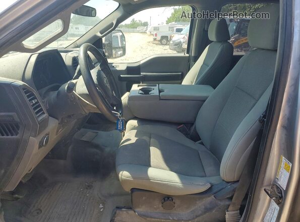 1FT8W3BT2LEC70476 2020 FORD F350 Gray წინა სალონის ხედი