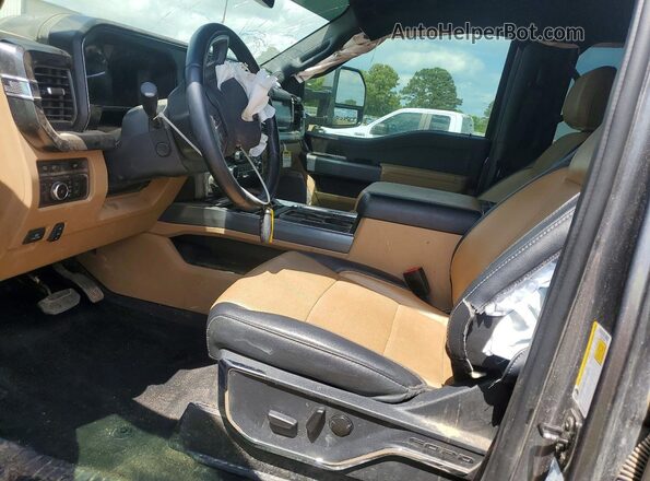 1FT8W3BT5REF17160 2024 FORD F350 Silver Вид салону спереду