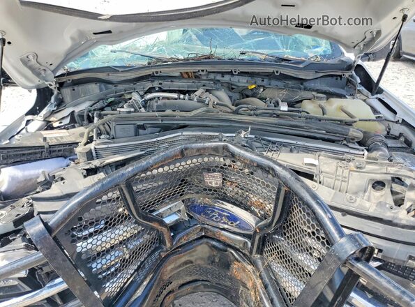 1FT8W3BT7REF04989 2024 FORD F350 White Вид задньої частини салону