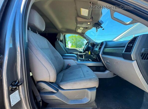 1FT8W3DT0NEE80929 2022 FORD F350 Gray Vista interior trasera