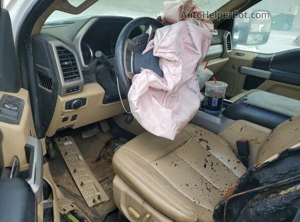 1FT8W4DT2LEC68262 2020 FORD F450 White Dashboard view