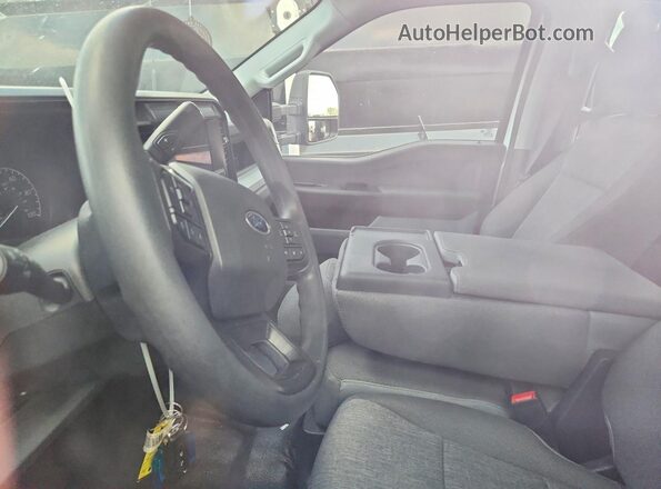 1FT8W4DT3TEC88357 2026 FORD F450 Белый Вид салона спереди