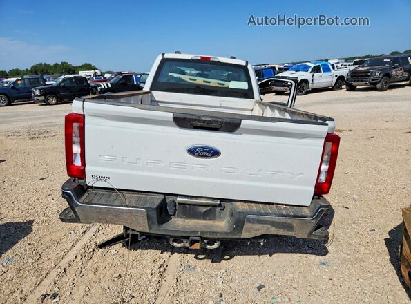 1FT8X3AT1REF37646 2024 FORD F350 White Вид ззаду