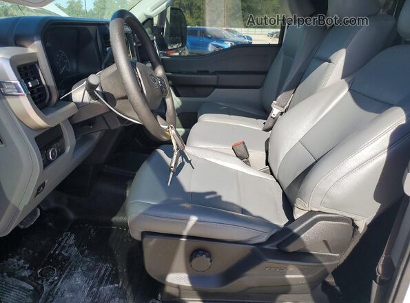1FT8X3BA9REC90244 2024 FORD F350 Белый Вид салона спереди