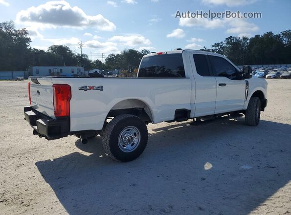 1FT8X3BA9REC90244 2024 FORD F350 Белый Задняя правая четверть