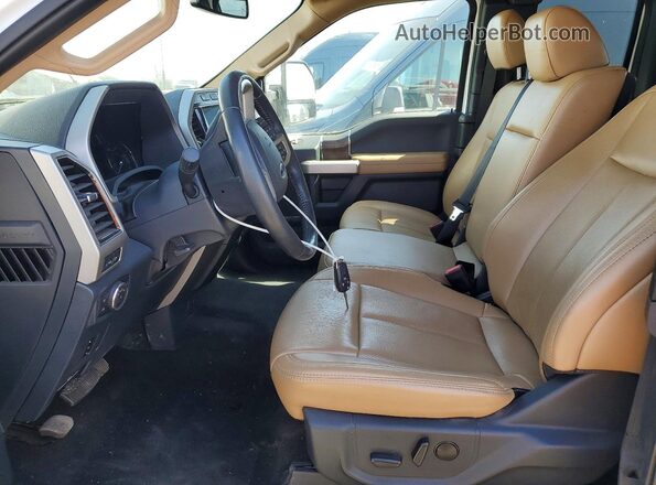 1FT8X3BT5NEE57792 2022 FORD F350 White Vista interior delantera