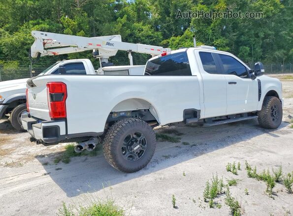1FT8X3BT8SEE09909 2025 FORD F350 Белый Задняя правая четверть