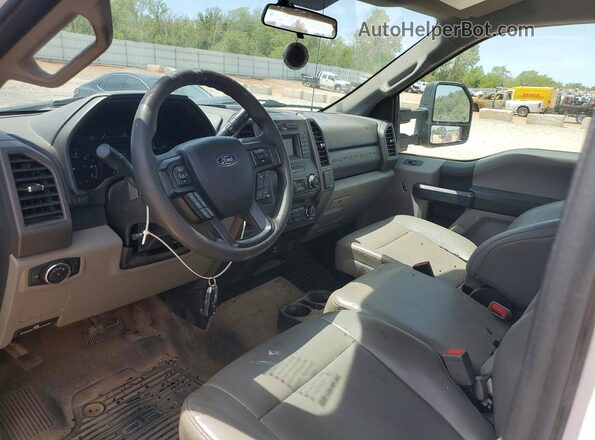 1FTBF2A60KEC67456 2019 FORD F250 White Առջևի վահանակի տեսք