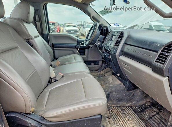 1FTBF2A65JEB71532 2018 FORD F250 White Սալոնի դիմացի տեսք