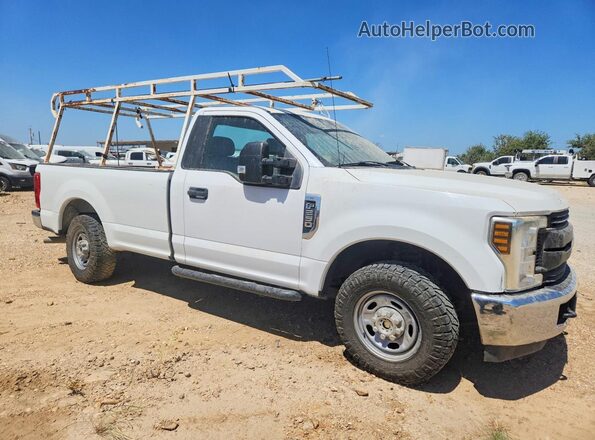 1FTBF2A65JEB71532 2018 FORD F250 White Առջևի աջ