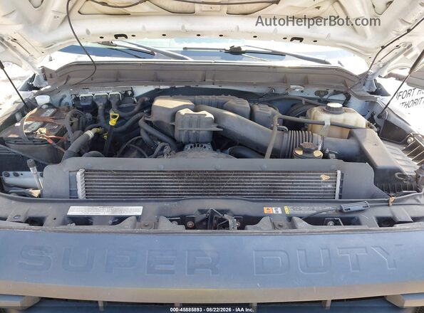 1FTBF2A6XGED40565 2016 FORD F-250 White Rear view