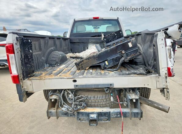 1FTBF2A6XKEC83082 2019 FORD F250 White უკანა ხედი