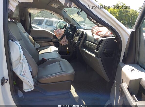 1FTBF2A6XMED56776 2021 FORD F-250 Белый Вид салона спереди