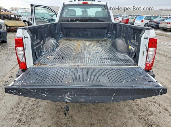 1FTBF2B60MED44828 2021 FORD F250 White Rear seats view