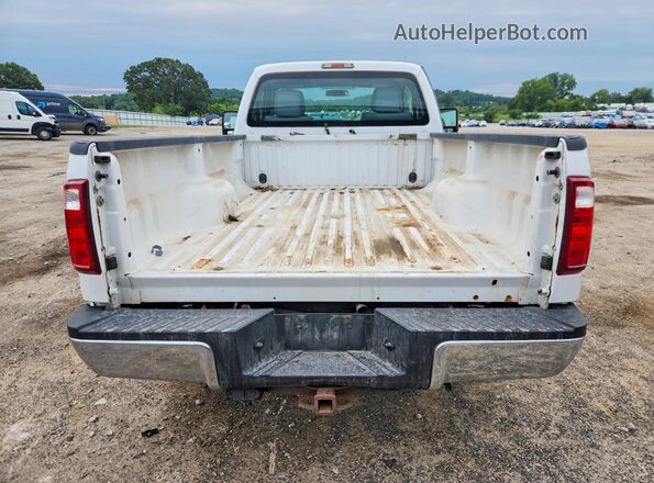 1FTBF2B62GEC11847 2016 FORD F250 White Вид ззаду