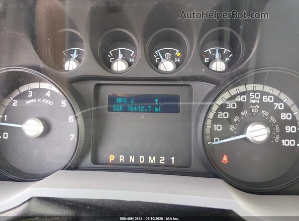 1FTBF2B64GEA32564 2016 FORD F-250 White Widok tylnych siedzeń