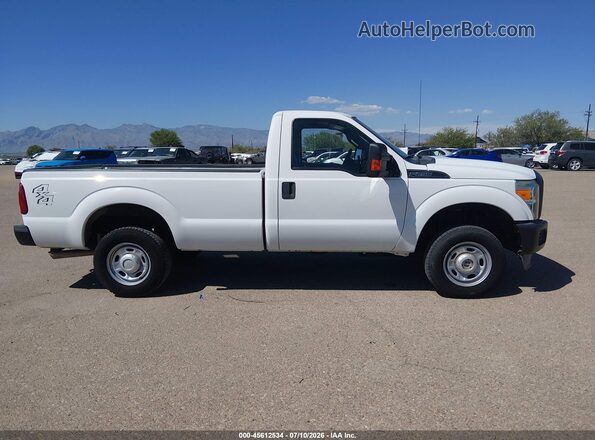 1FTBF2B64GEA32564 2016 FORD F-250 White Widok wnętrza z tyłu