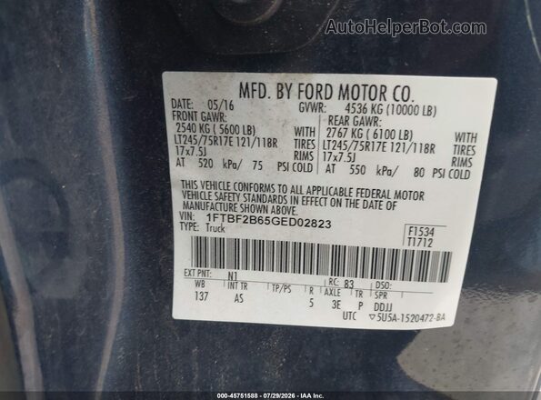 1FTBF2B65GED02823 2016 FORD F-250 Navy Widok komory silnika